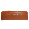 Eskandinaviako 3 eserlekuko larruzko sofa diseinua